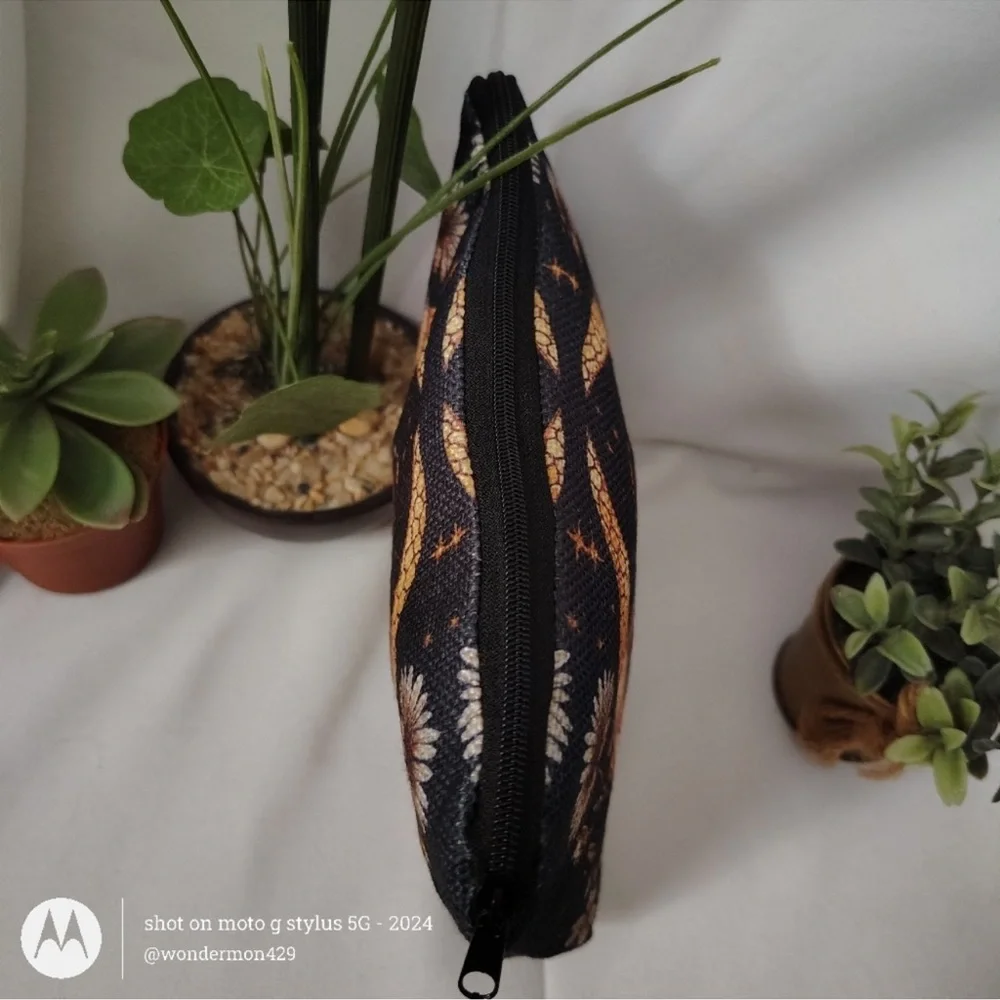 NWT Bee Design Black and Gold Women's Bag